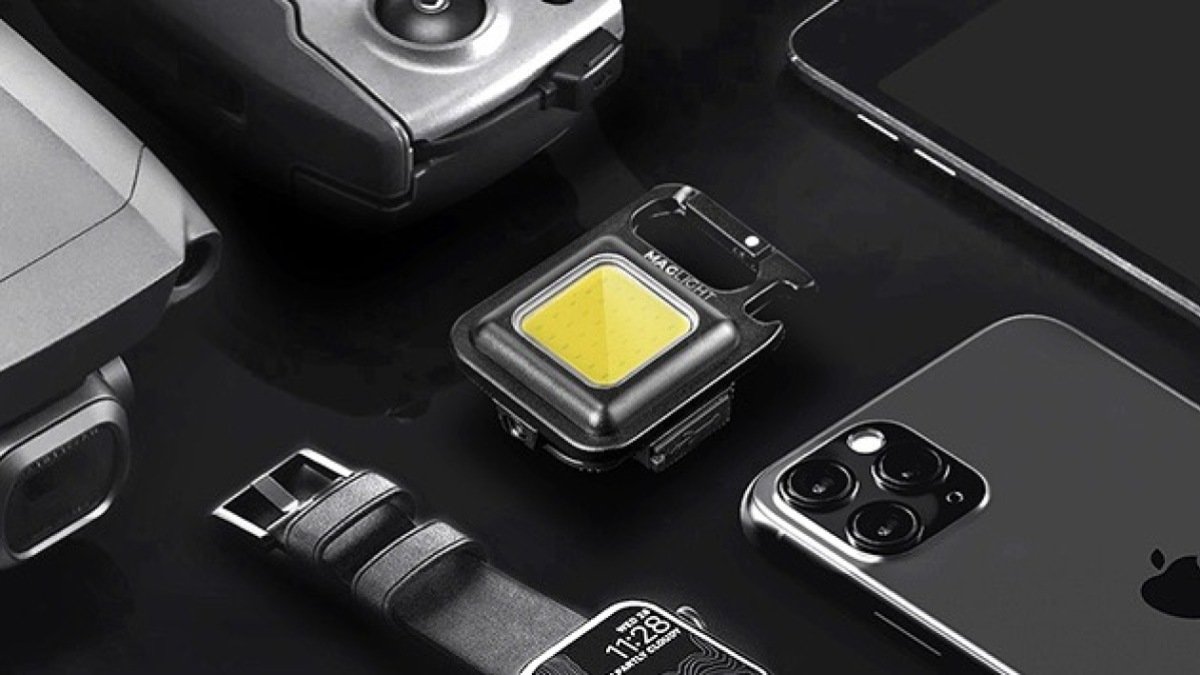 Small utility flashlight available at a 33% discount