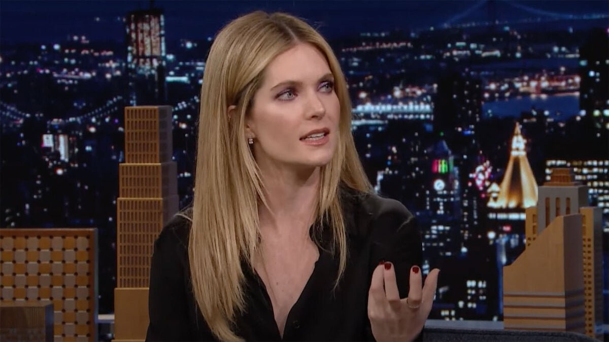 ‘White Lotus’ star Meghann Fahy shares her take on what really went down in THAT scene