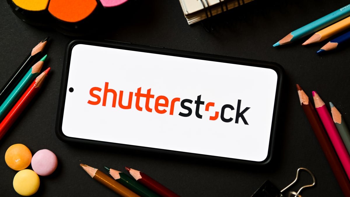 Shutterstock introduces a groundbreaking AI image creator. A game-changer for creatives.