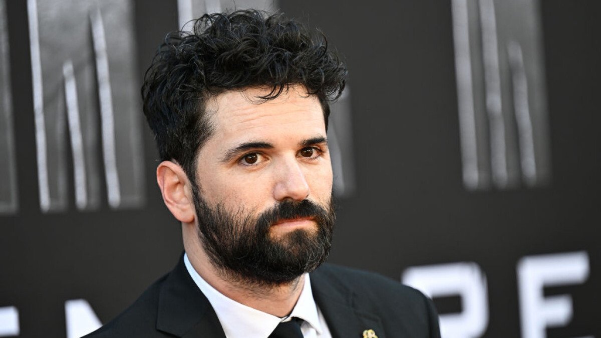 ‘Prey’ Director Dan Trachtenberg to Helm Episode in ‘Stranger Things’ Season 5
