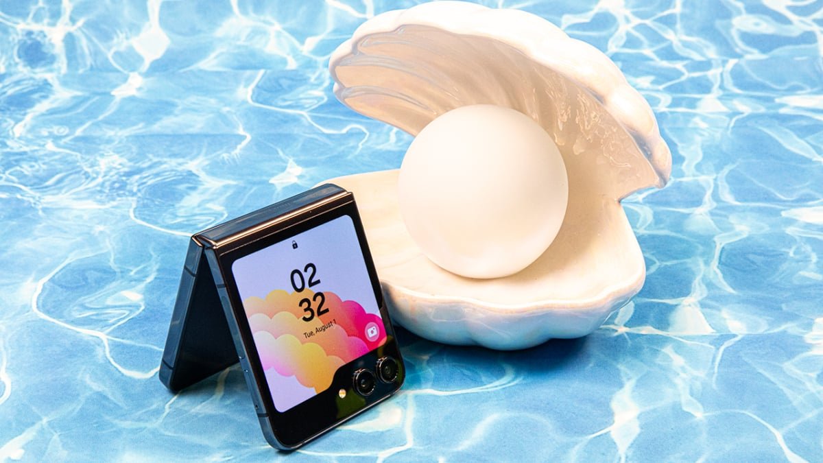 Samsung Galaxy Z Flip 5’s Modest Upgrades Take Care of Business