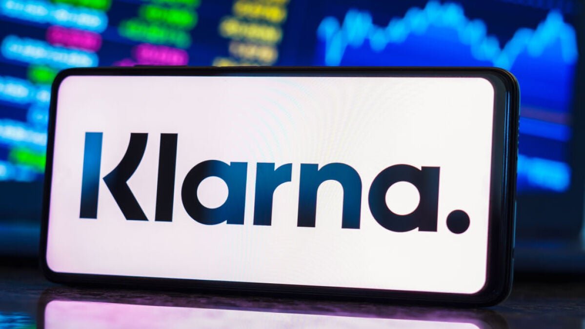 Klarna suspends recruitment due to the potential of AI replacing human workers