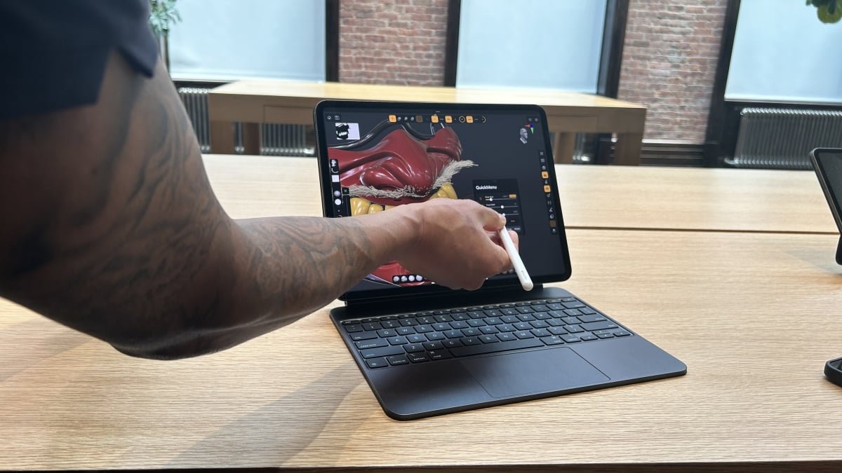 Apple Pencil Pro: Squeeze, Roll, Hover – OMG!