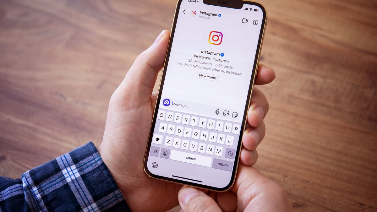 Instagram is implementing AI chatbot versions of creators, states Mark Zuckerberg