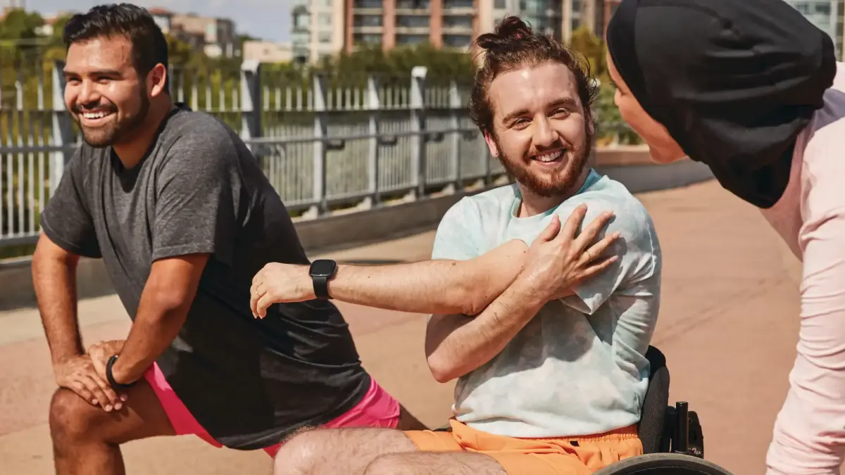 Start the New Year right with 25% off the Fitbit Versa 4 fitness tracker!