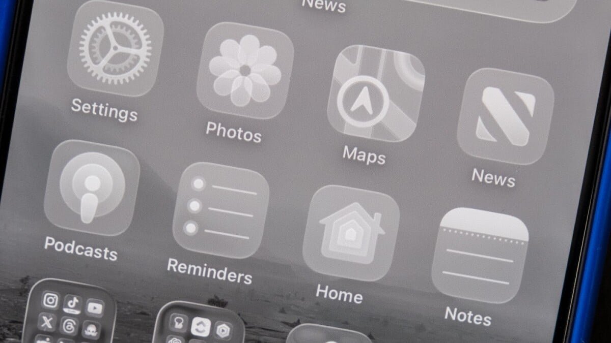 iOS 26 Sneak Peek: Trying out Liquid Glass and it’s Pretty Impressive