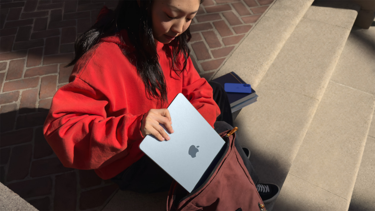 Our top choice for college students: discounted MacBook and 20 other back-to-school laptop deals