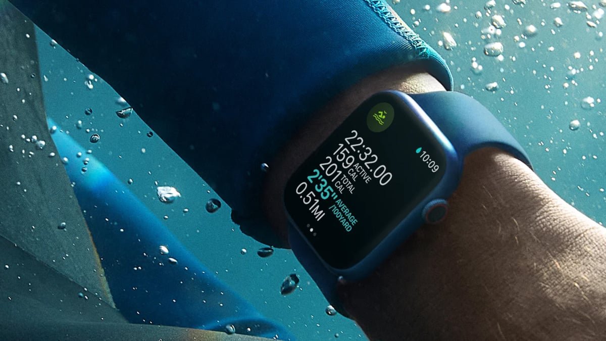 Refurbished Apple Watch Series 7: 68% Discount Offer