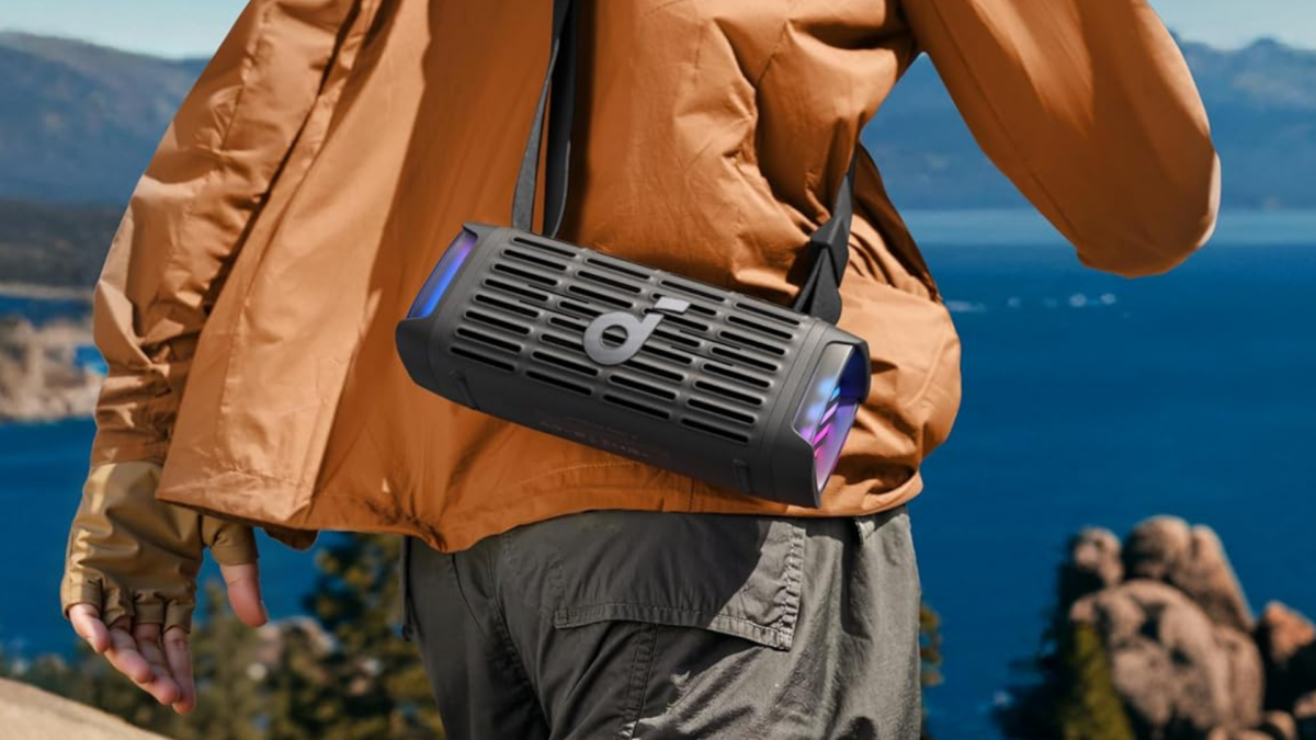 The Anker Soundcore Boom 3i speaker reaches its lowest price on Amazon