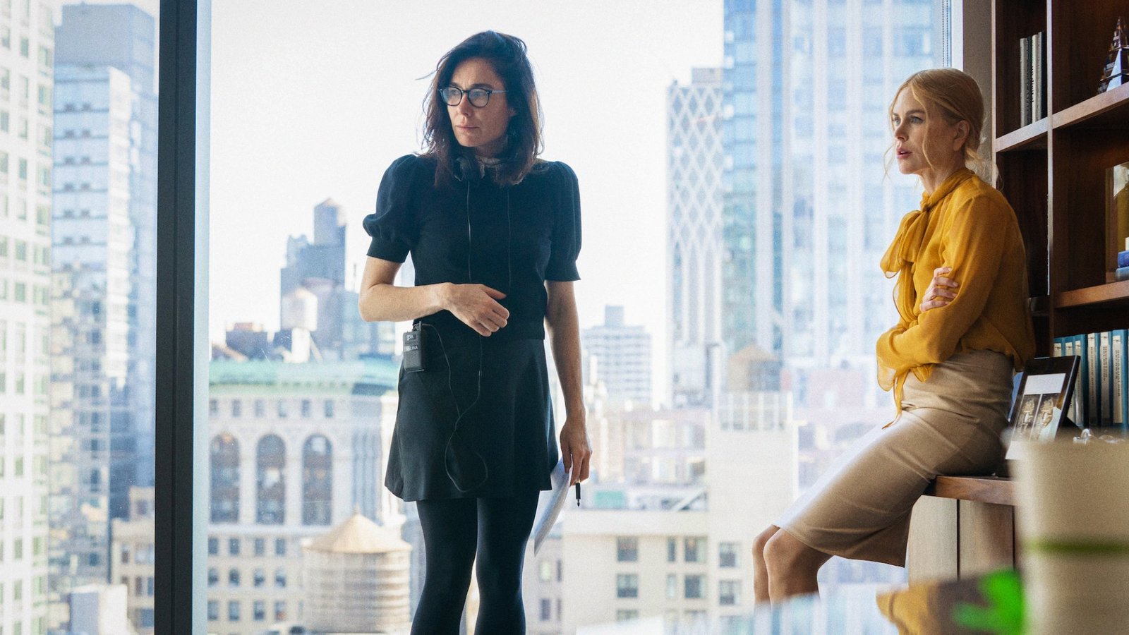 images-2-fill_-size_2000x1125-v1727780661 Director Halina Reijn and Nicole Kidman on the set of "Babygirl".