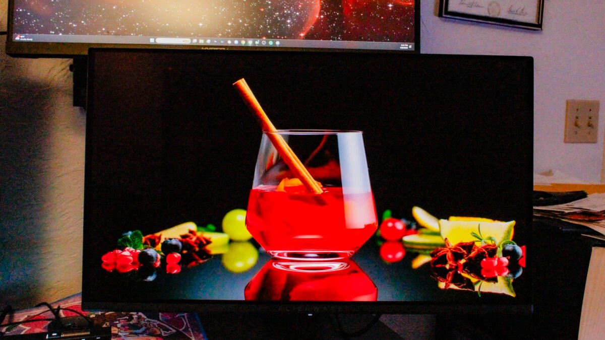 1440p OLED Monitor Outperforms Expensive 4K Model in Test